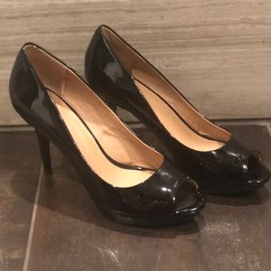 Saks 5th Ave black heels